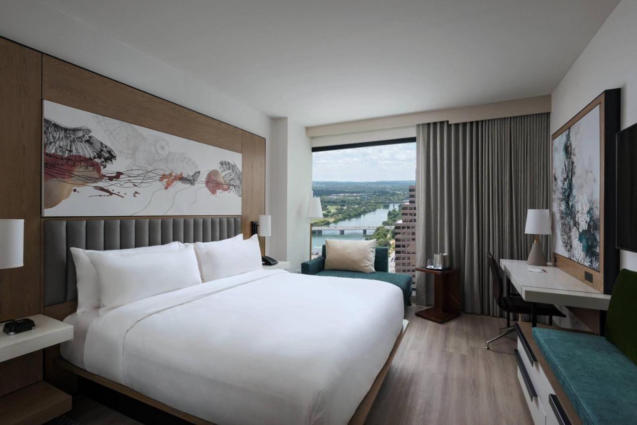 View King Guest room 1 King City view High floor,1609774704:JPEG