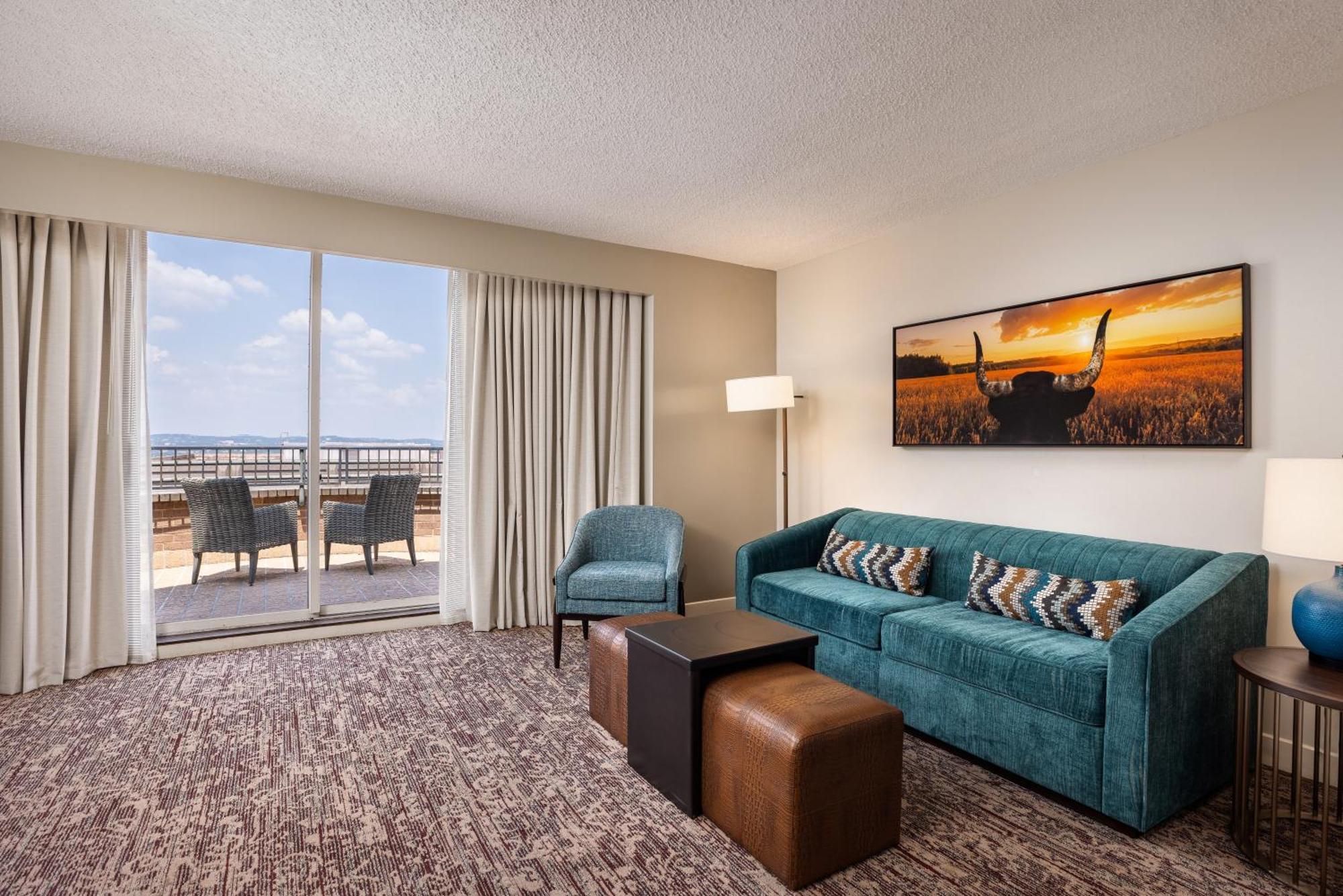 Penthouse Suite,1697844938:JPEG