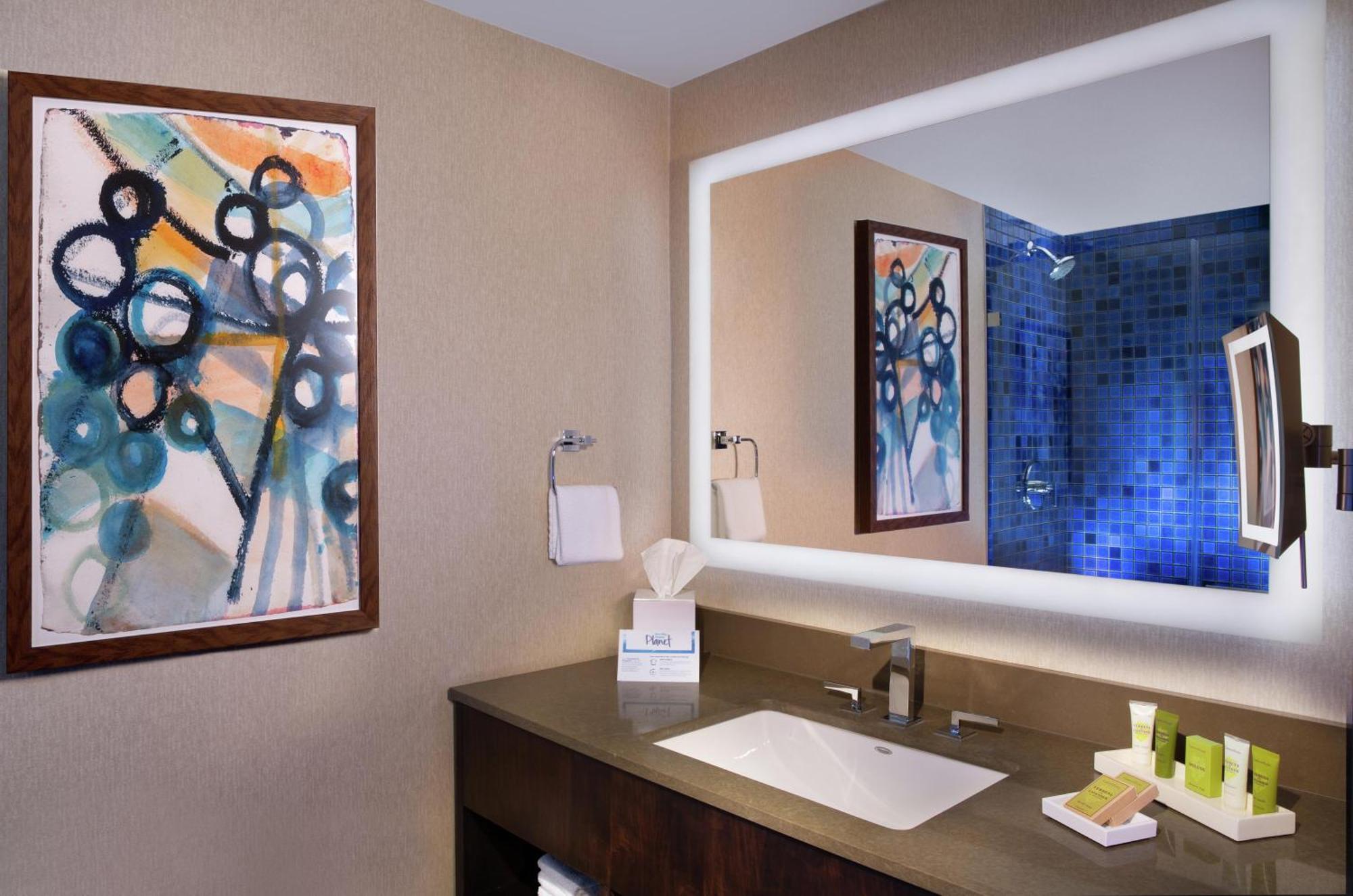 King Room,1765822043:JPEG